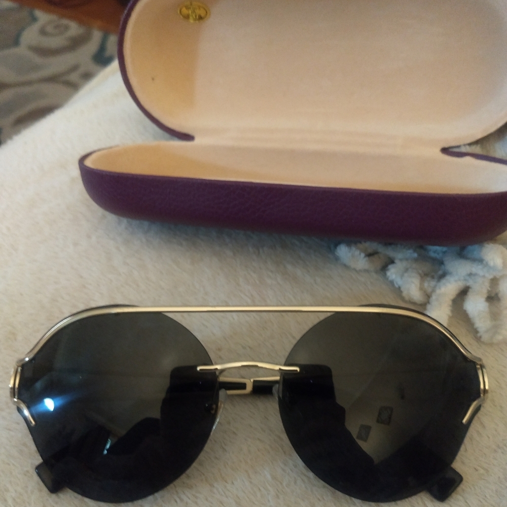 Versace Sunglasses - Picture 2 of 8